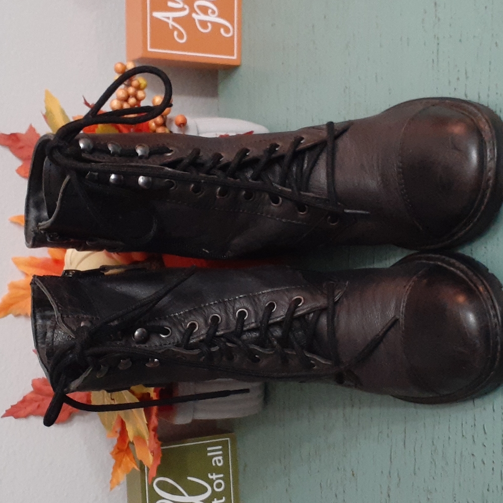 ADAM TUCKER BOOTS SZ 7.5